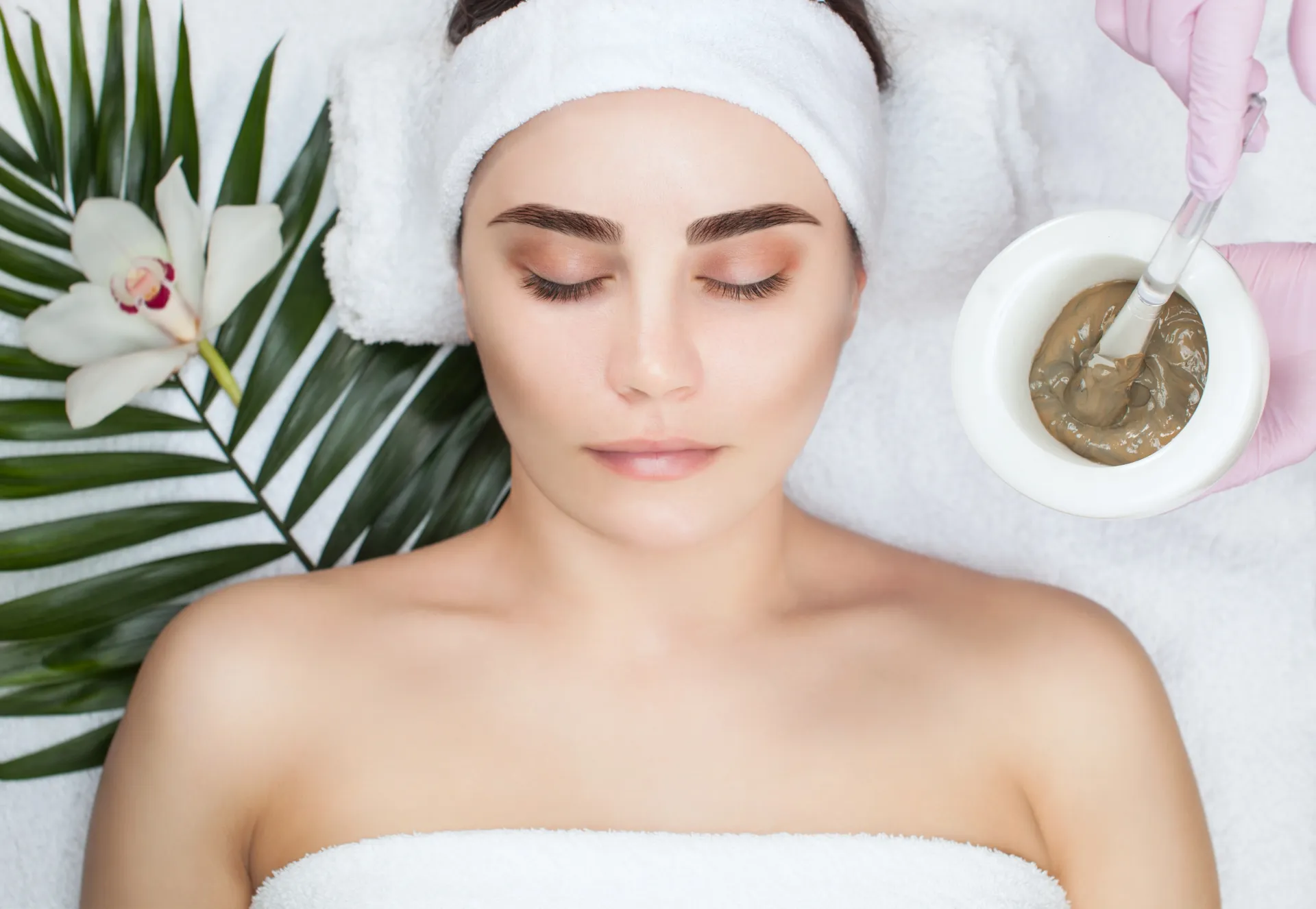 Professional facial treatment at Nordic Skin College at Kongens Nytorv