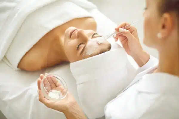 Dybdeudrens behandling (Purus acne med lys)